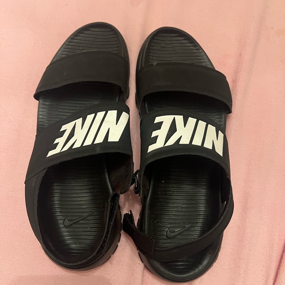 Nike slides women 7
